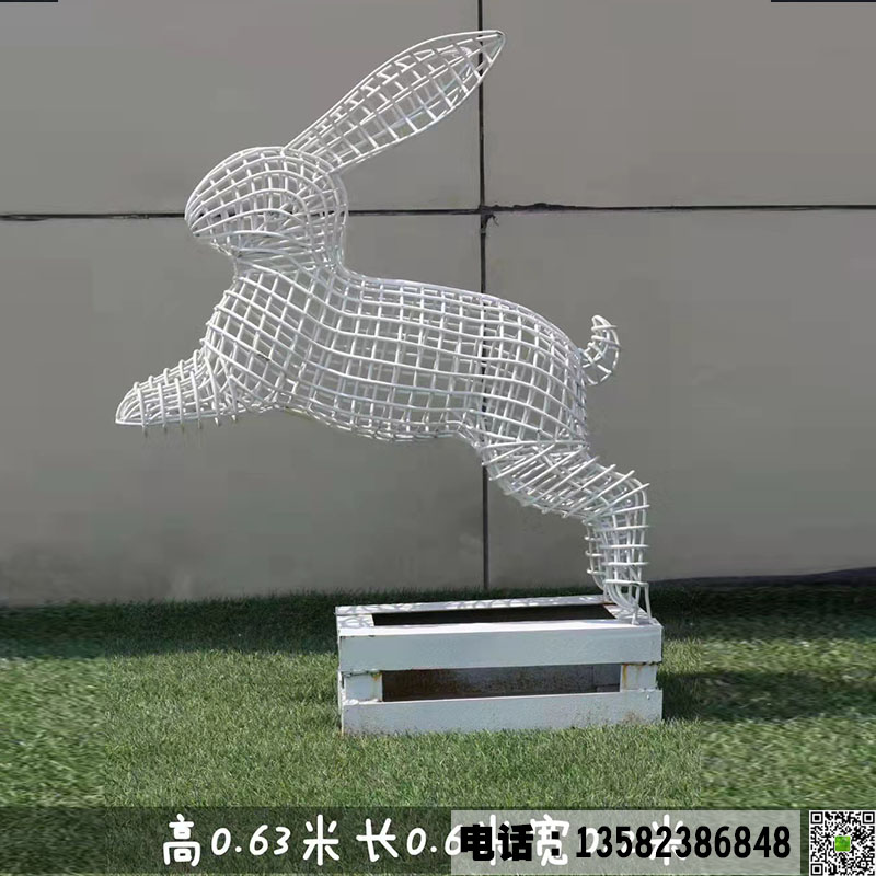 专业加工定制不锈钢镂空动物兔子雕塑 公园草坪小品摆件